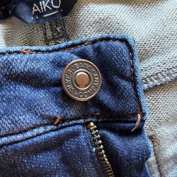 Perfect condition denim jeans - Picture 13 of 15